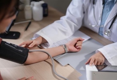 În România se lansează o alianță națională pentru combaterea hipertensiunii arteriale – Misiunea 70/2030 începe astăzi la Palatul Parlamentului!